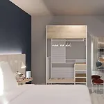 Hotel Adesso