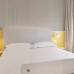 Adesso Hotel 4*
