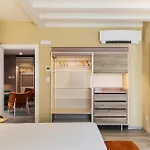 Adesso Hotel