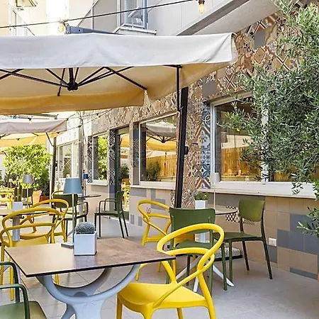 Otel Adesso 4*