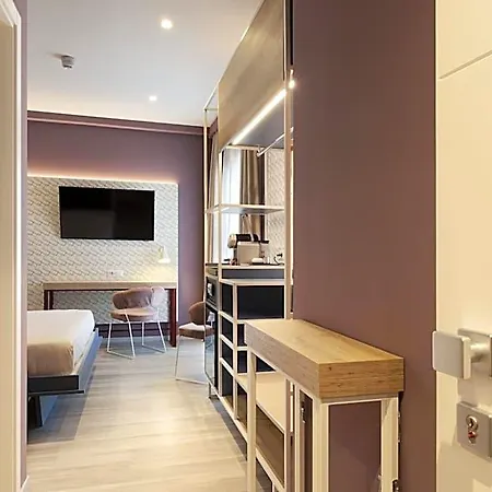 Otel Adesso