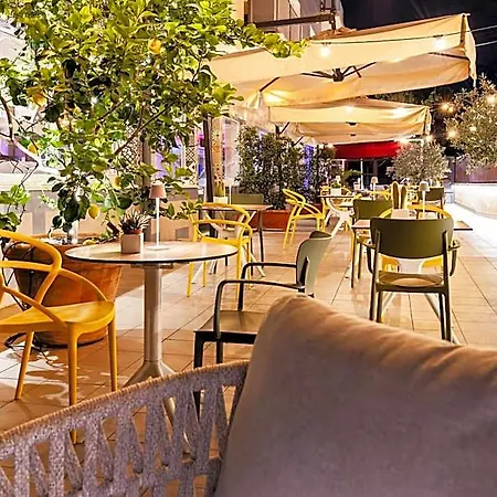 Otel Adesso Roma
