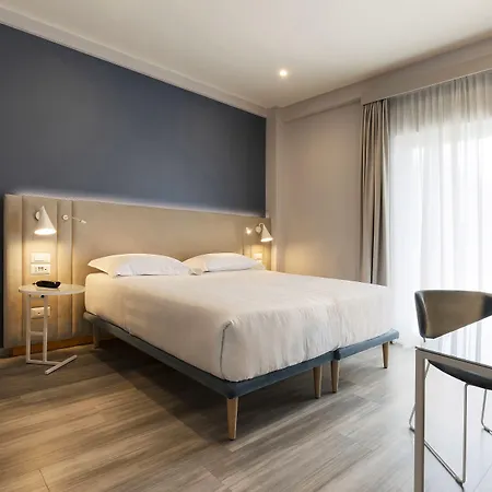 Hotel Adesso